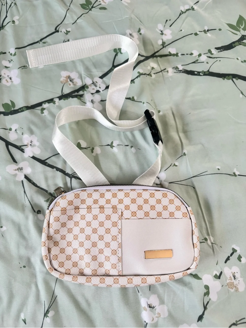 White & Gold Patterned Women’s Crossbody Bag-Brand new, never used, no tag.